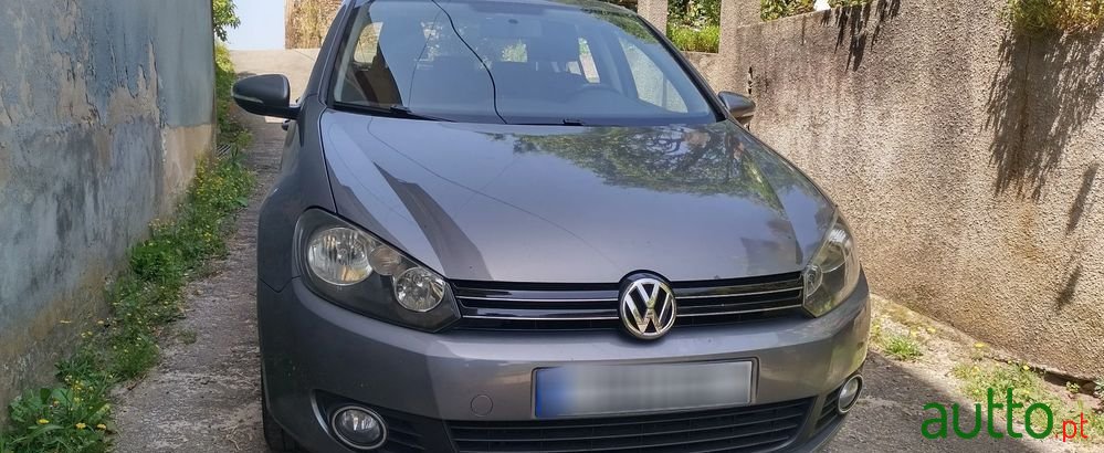 2011' Volkswagen Golf 1.6 Tdi Edition photo #4