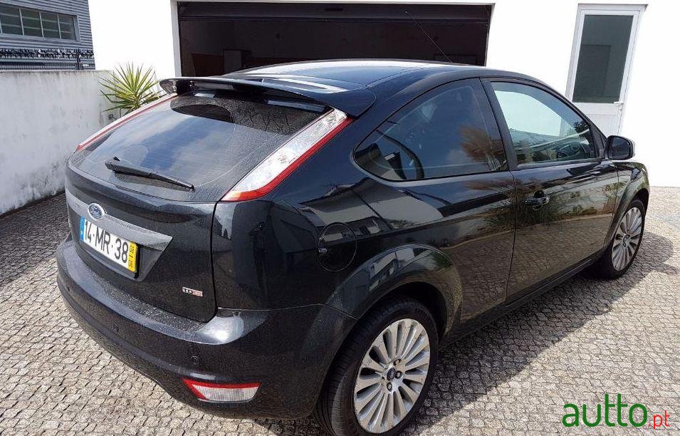 2008' Ford Focus photo #2