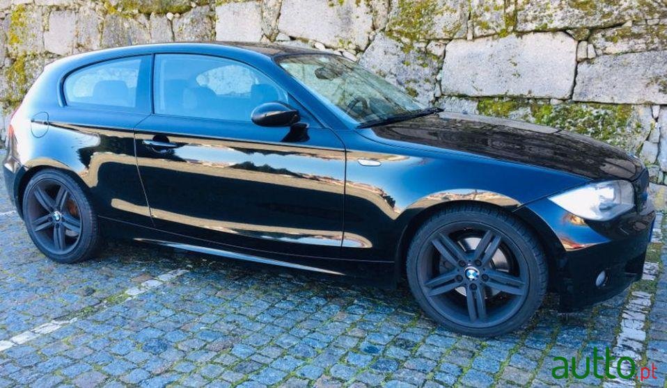 2008' BMW 120 Pack M 177Cv photo #1