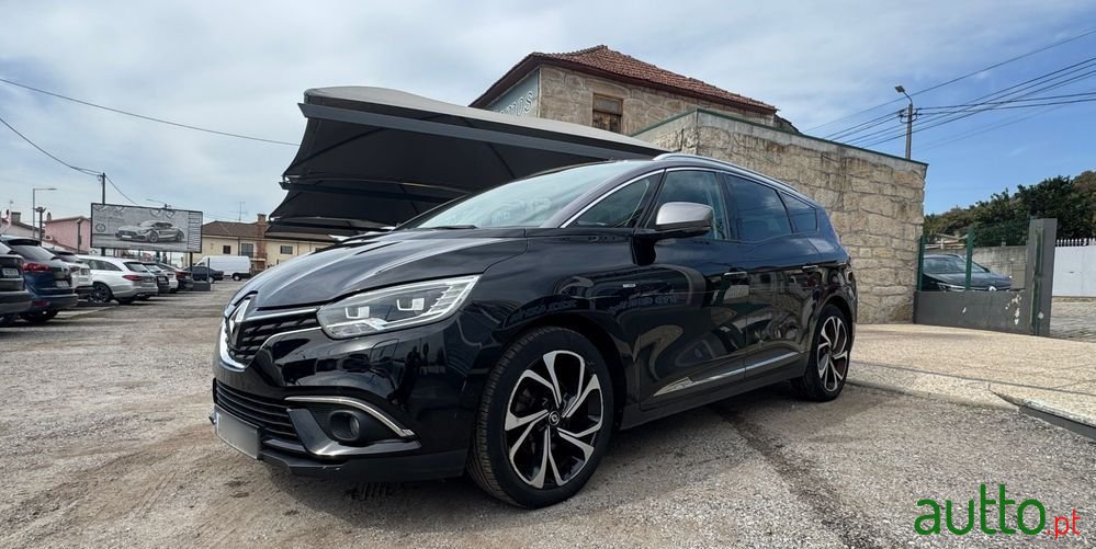 2018' Renault Grand Scenic photo #1