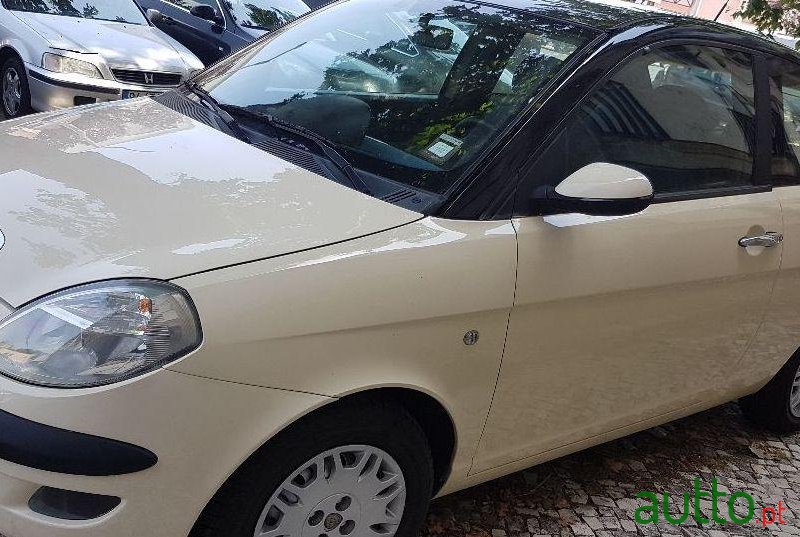 2008' Lancia Ypsilon photo #2