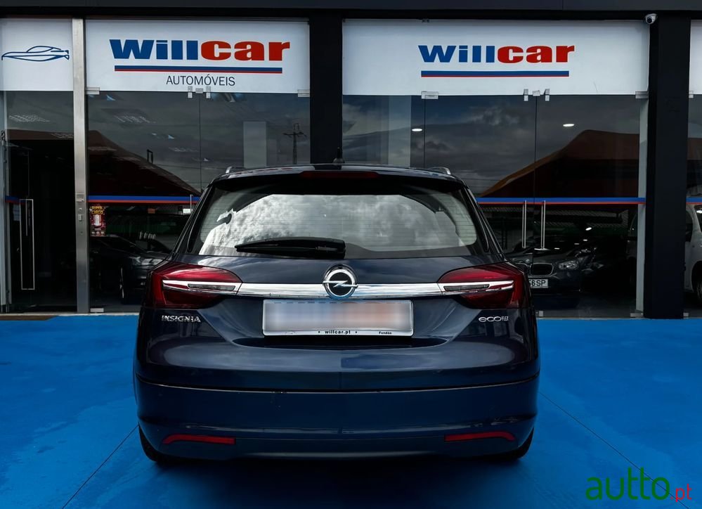 2014' Opel Insignia Sports Tourer photo #3