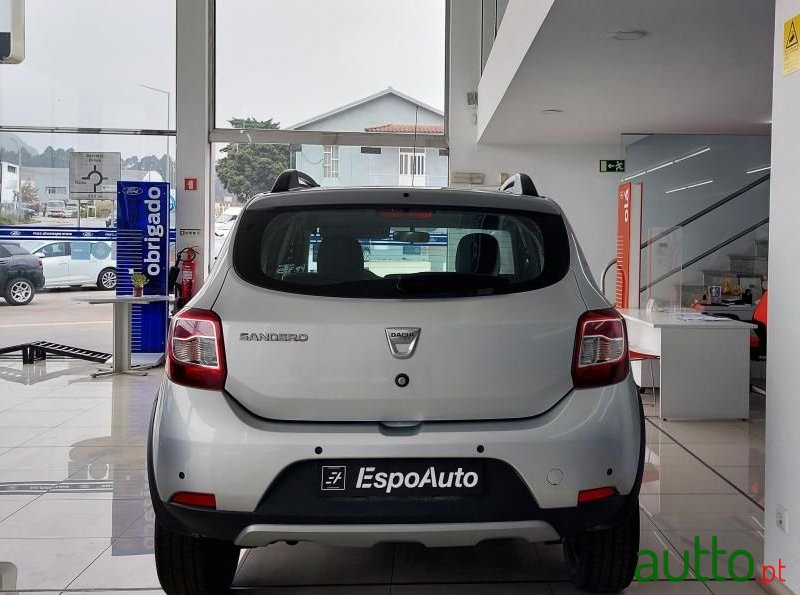 2016' Dacia Sandero Stepway photo #3