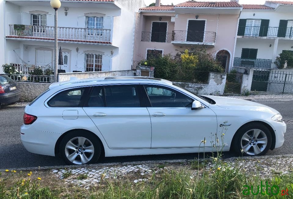 2010' BMW 530 photo #4