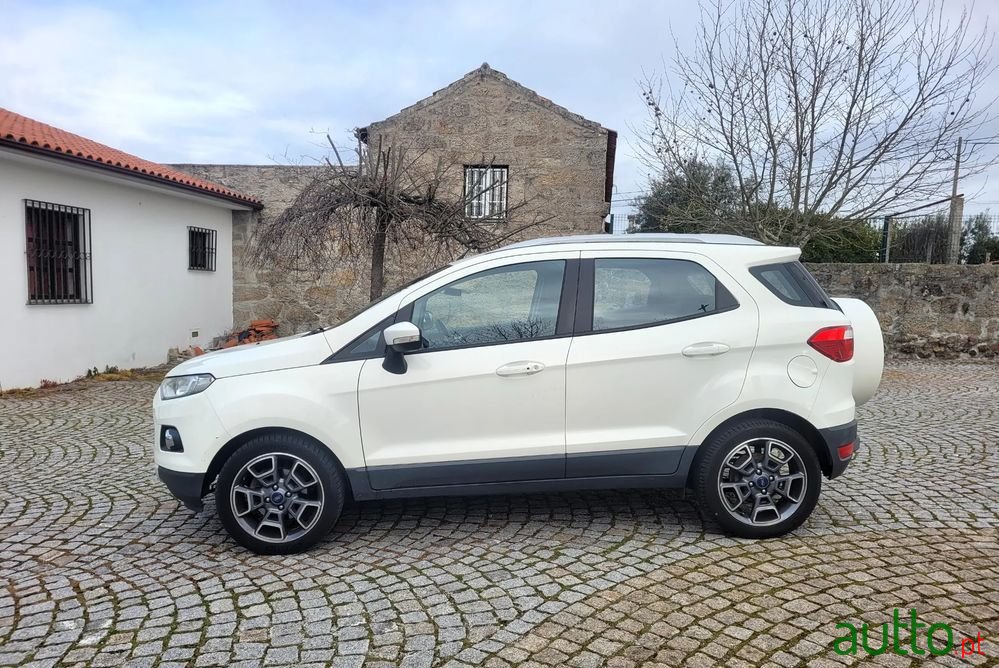 2014' Ford EcoSport photo #2