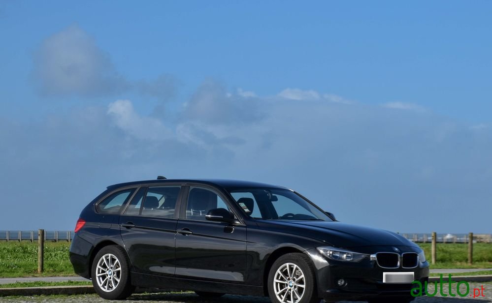 2016' BMW 318 D Touring Line Sport photo #1