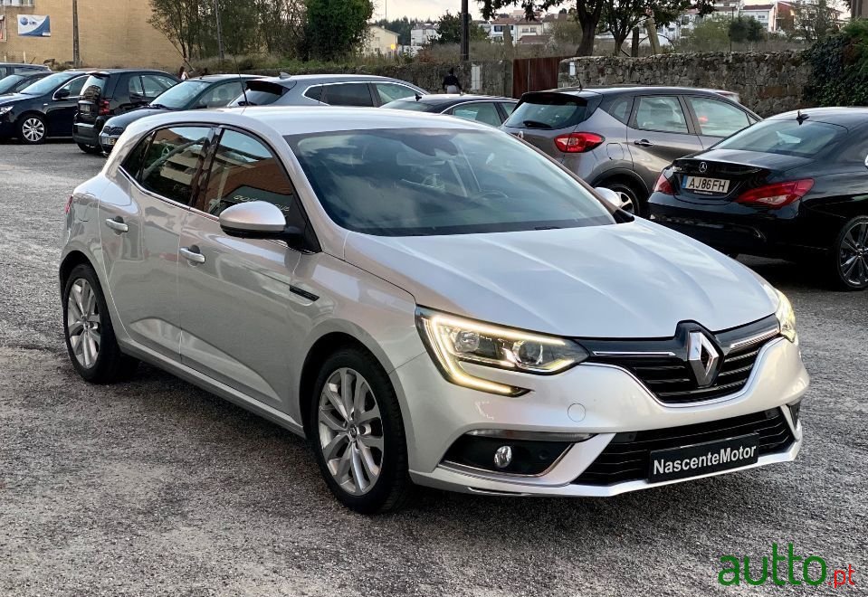 2018' Renault Megane photo #3