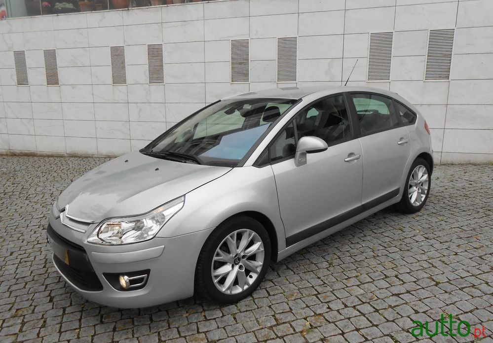 2009' Citroen C4 1.6 Hdi 110 Exclusive photo #1