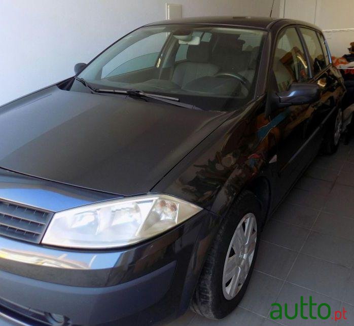 2005' Renault Megane photo #3