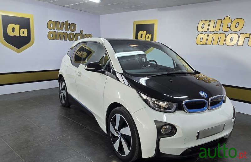 2016' BMW Série I (94 Ah) photo #1