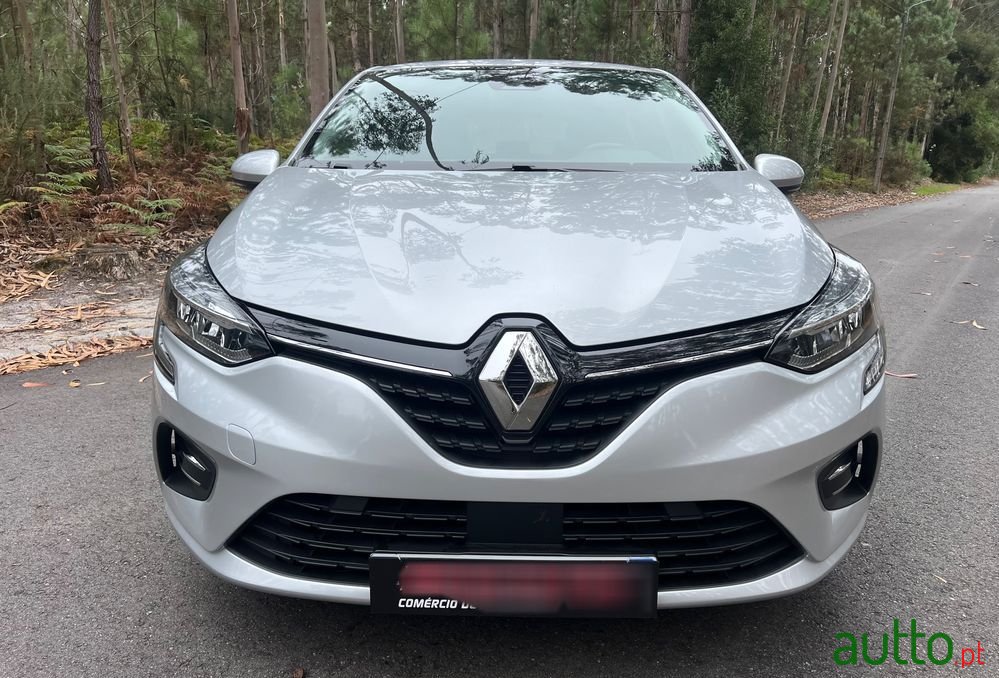 2020' Renault Clio photo #2