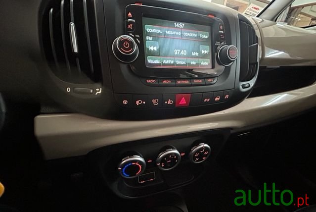 2016' Fiat 500L photo #6