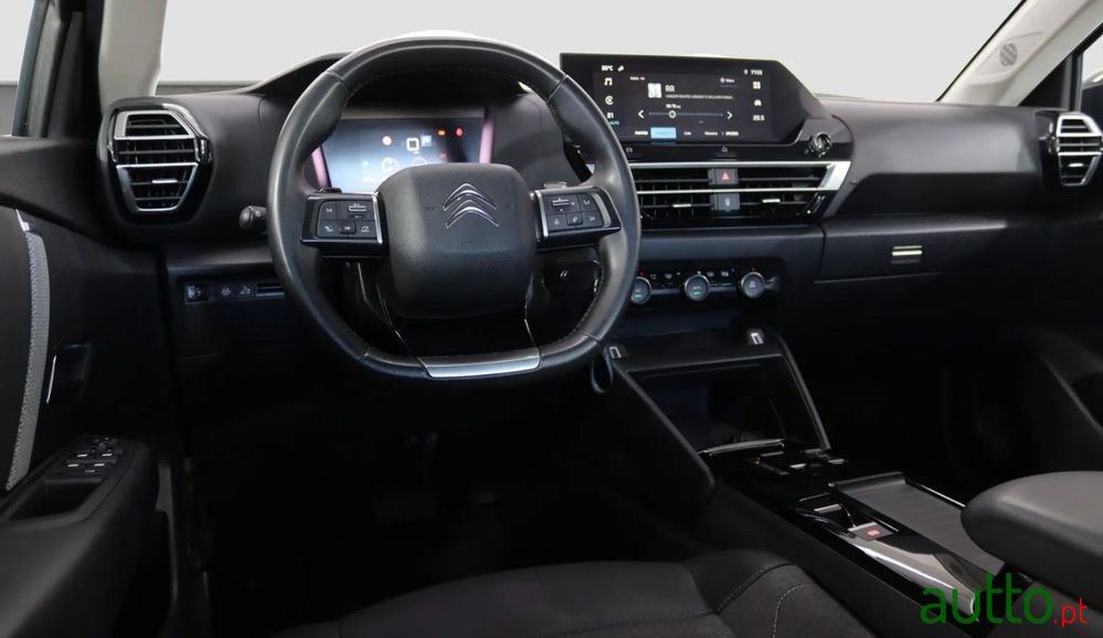 2023' Citroen C4 X photo #4