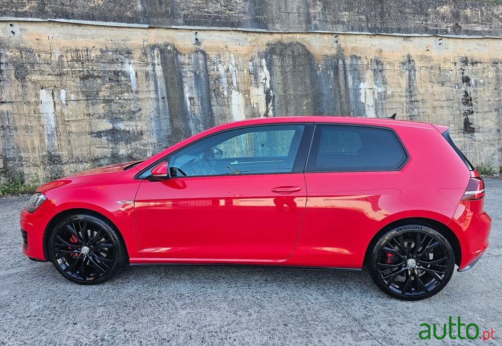 2014' Volkswagen Golf 2.0 Tsi Gti photo #2