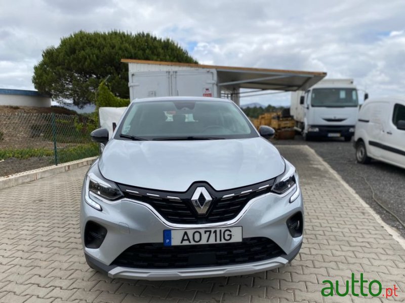 2020' Renault Captur photo #2