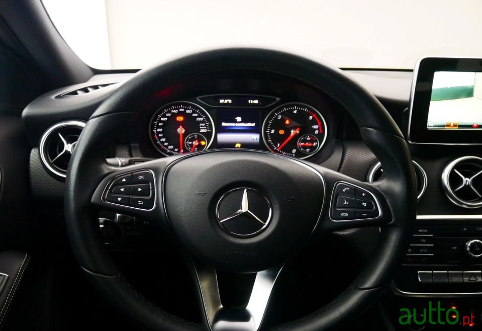2017' Mercedes-Benz A-180 photo #6