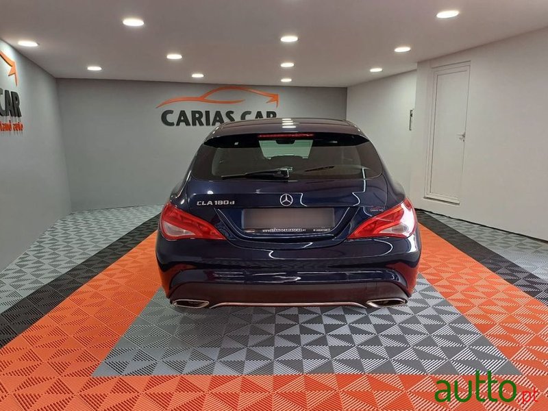2017' Mercedes-Benz Classe Cla photo #4