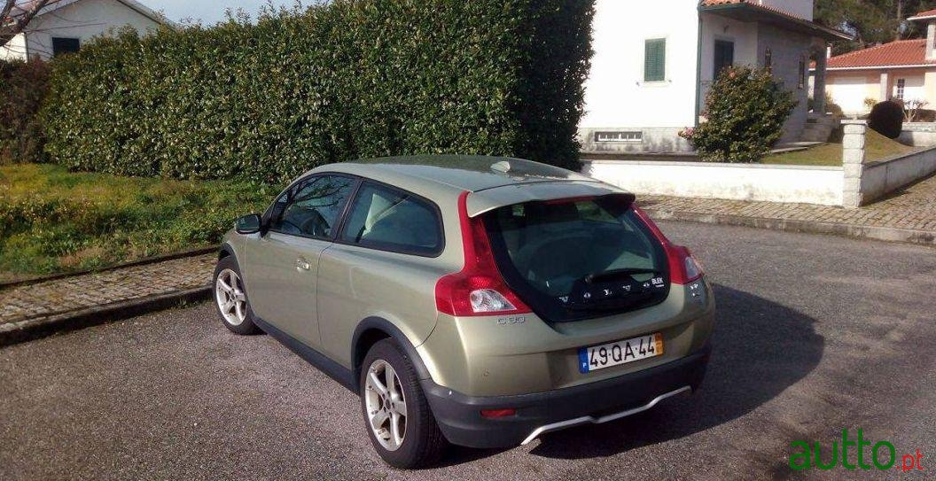 2009' Volvo C30 1.6 D Drive Momentum photo #2