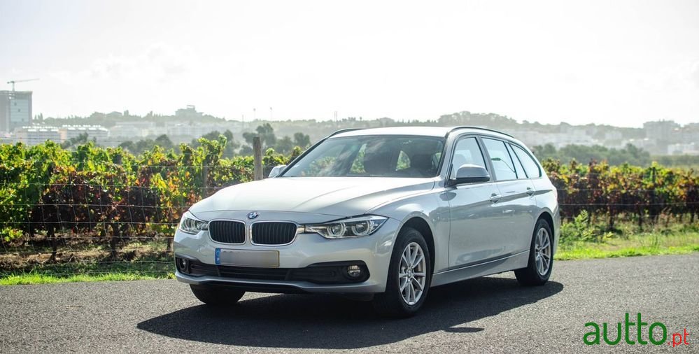 2018' BMW 316 D Touring Advantage photo #1