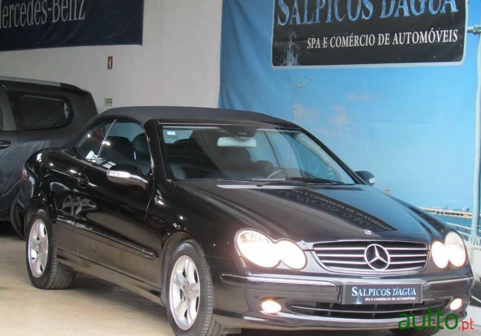 2004' Mercedes-Benz Clk-200 photo #1