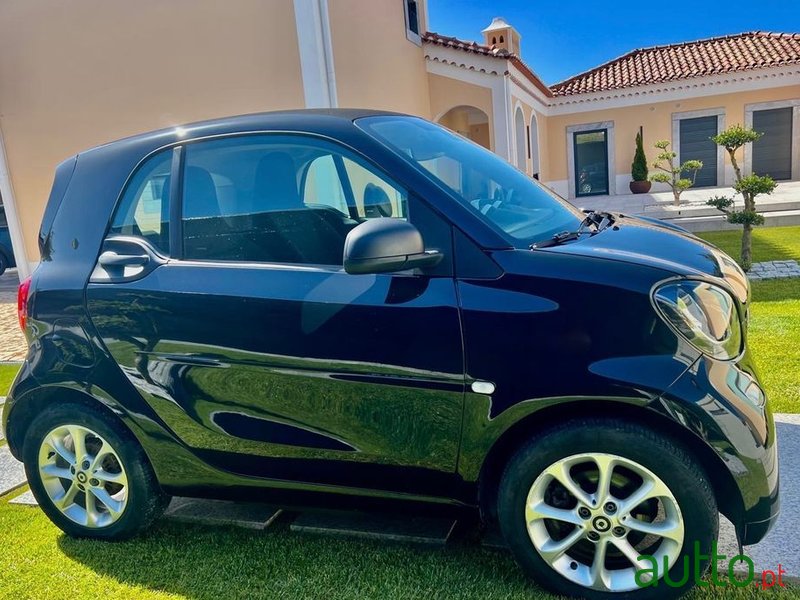 2018' Smart Fortwo Electric Drive Passion photo #2