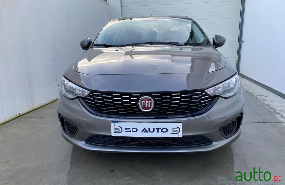 2018' Fiat Tipo photo #2