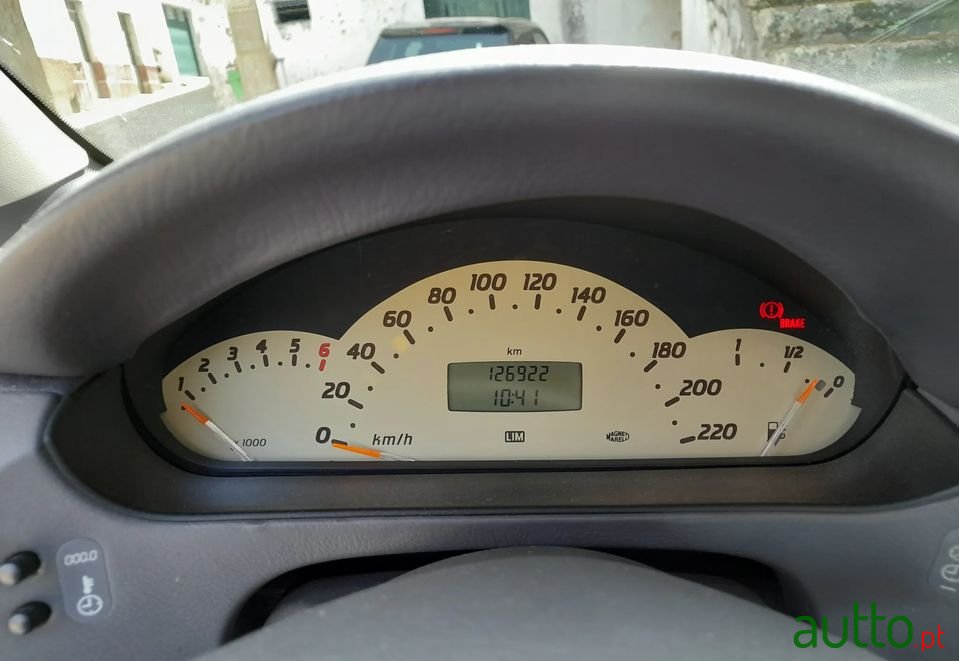 1999' Mercedes-Benz A-140 photo #1