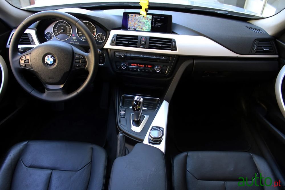 2014' BMW Série 3 D Auto photo #5