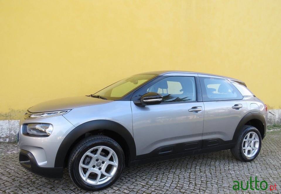 2019' Citroen C4 Cactus photo #4