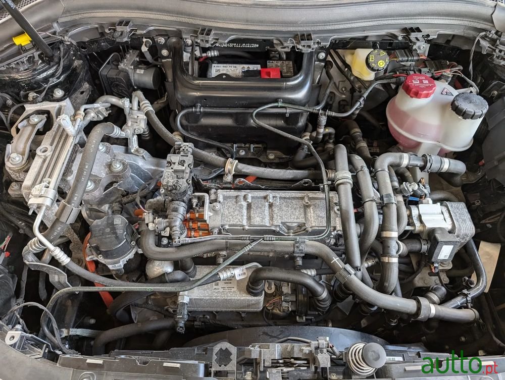 2021' Mercedes-Benz EQA 250 photo #6