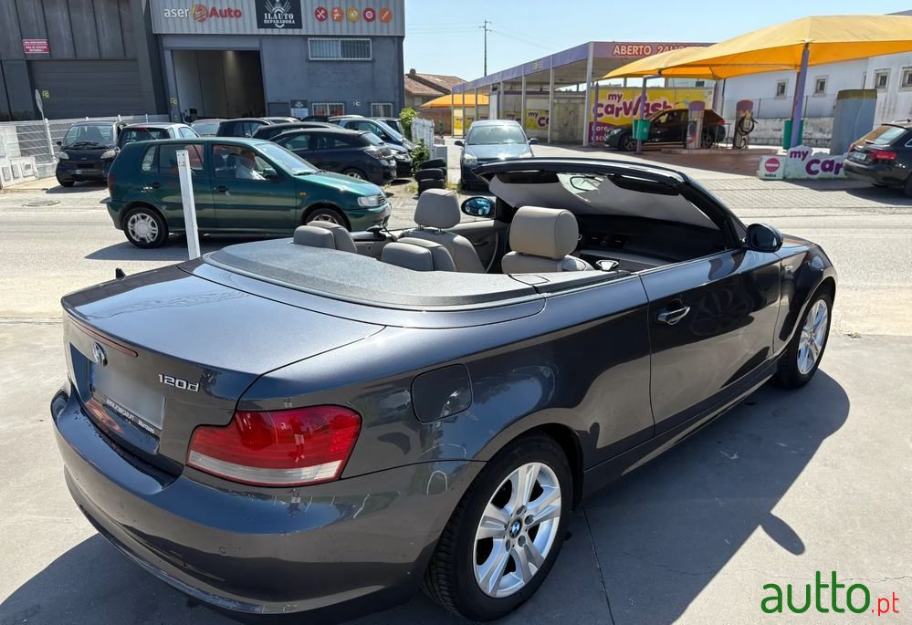 2008' BMW Série 1 D Cabrio photo #5