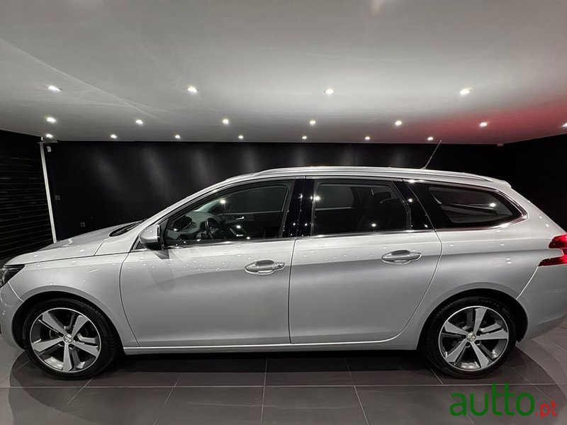 2015' Peugeot 308 Sw photo #4