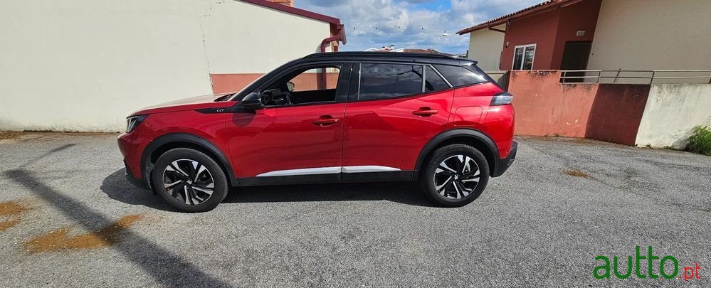 2021' Peugeot 2008 photo #4