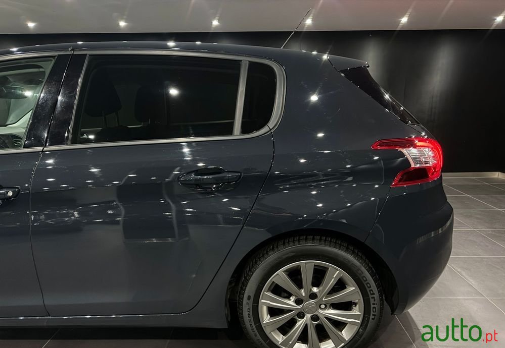 2017' Peugeot 308 photo #5