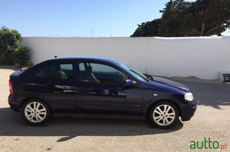 2001' Opel Astra-Coupe Sport 16V photo #1