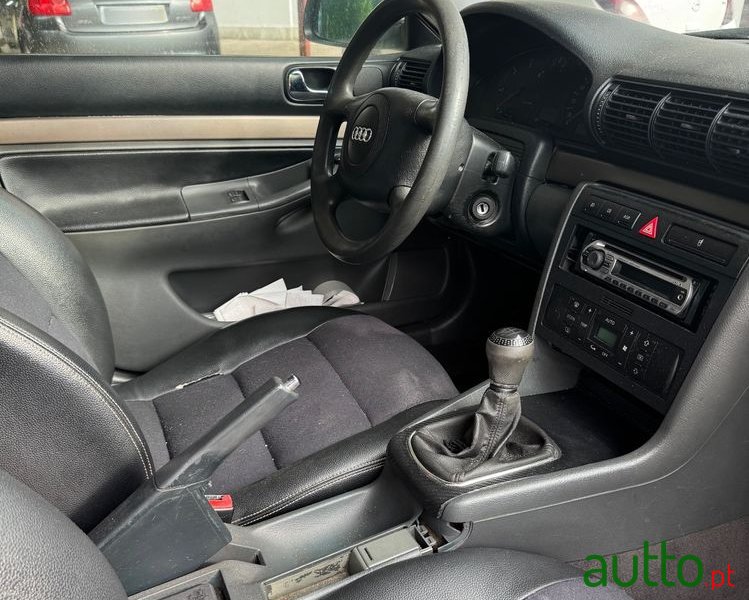2000' Audi A4 Avant photo #5