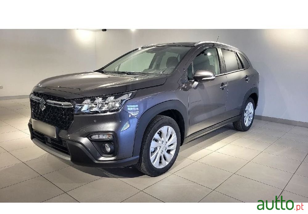 2023' Suzuki S-Cross photo #3