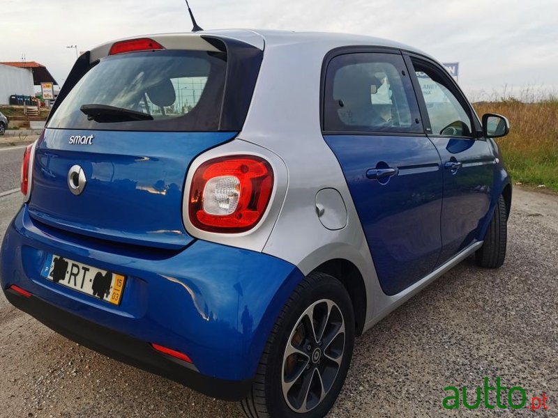 2015' Smart Forfour photo #5