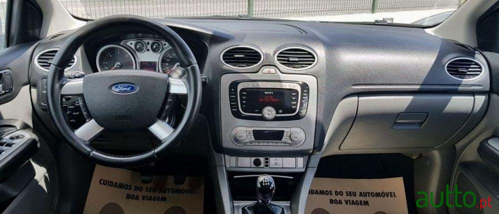 2008' Ford Focus-Sw photo #2