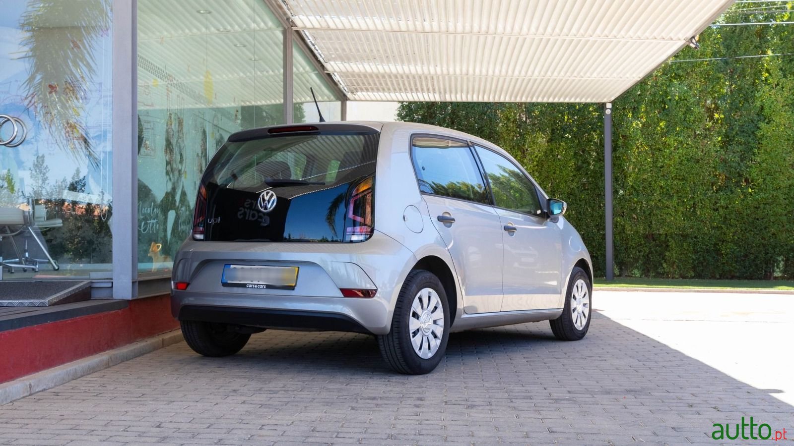2018' Volkswagen Up photo #4