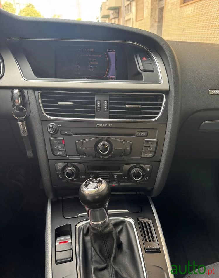 2010' Audi A5 2.0 Tdi photo #6