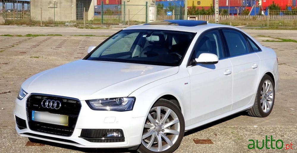 2013' Audi A4 S-Line photo #2