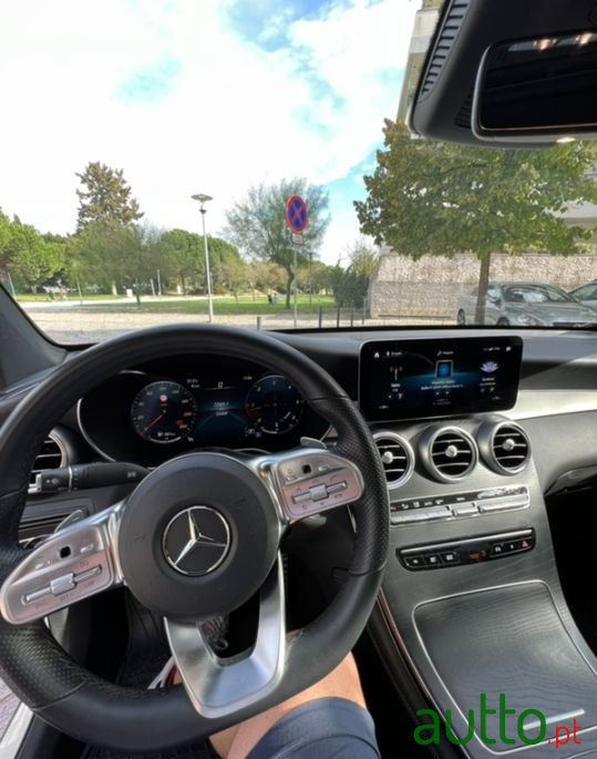 2019' Mercedes-Benz Glc-300 photo #6