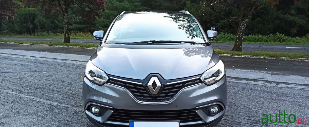 2017' Renault Grand Scenic photo #2