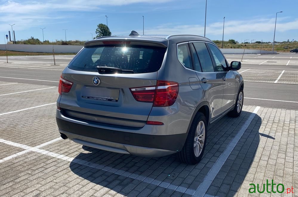 2013' BMW Série X 18 D Sdrive photo #4