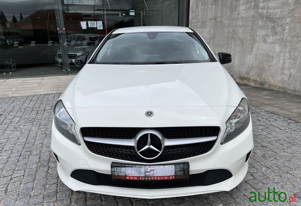 2018' Mercedes-Benz A-160 photo #2