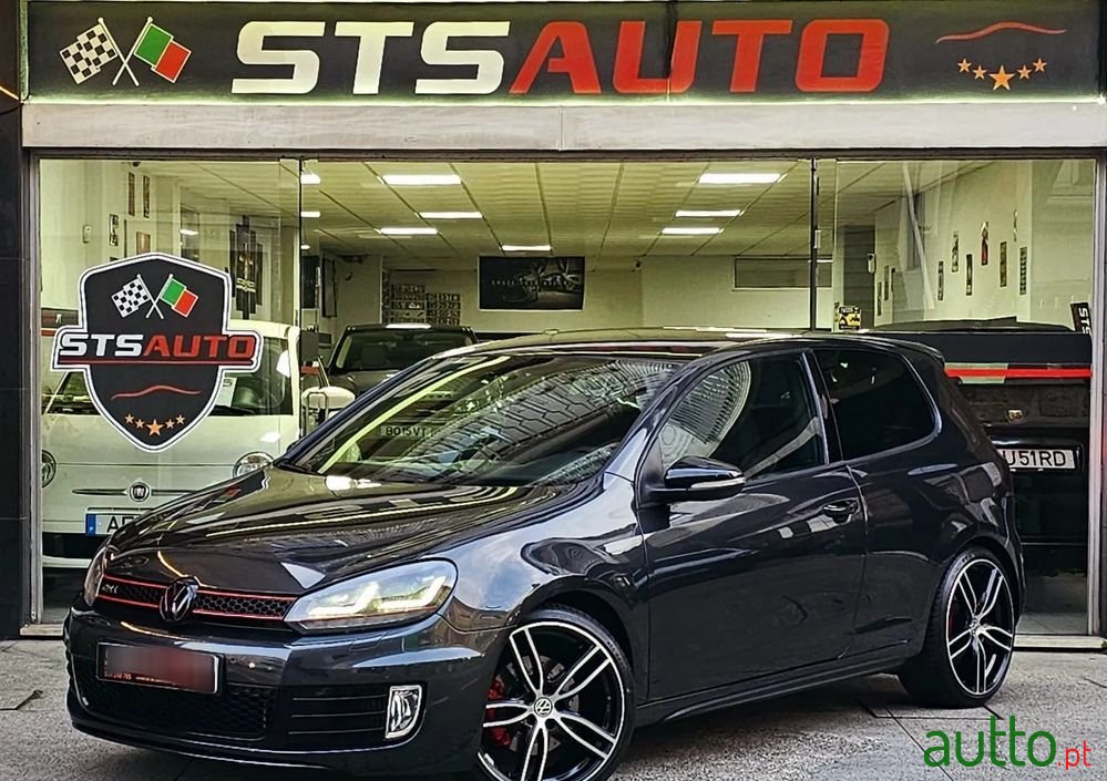 2010' Volkswagen Golf 2.0 Gti Dsg photo #1