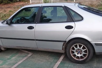 1999' Saab 9-3