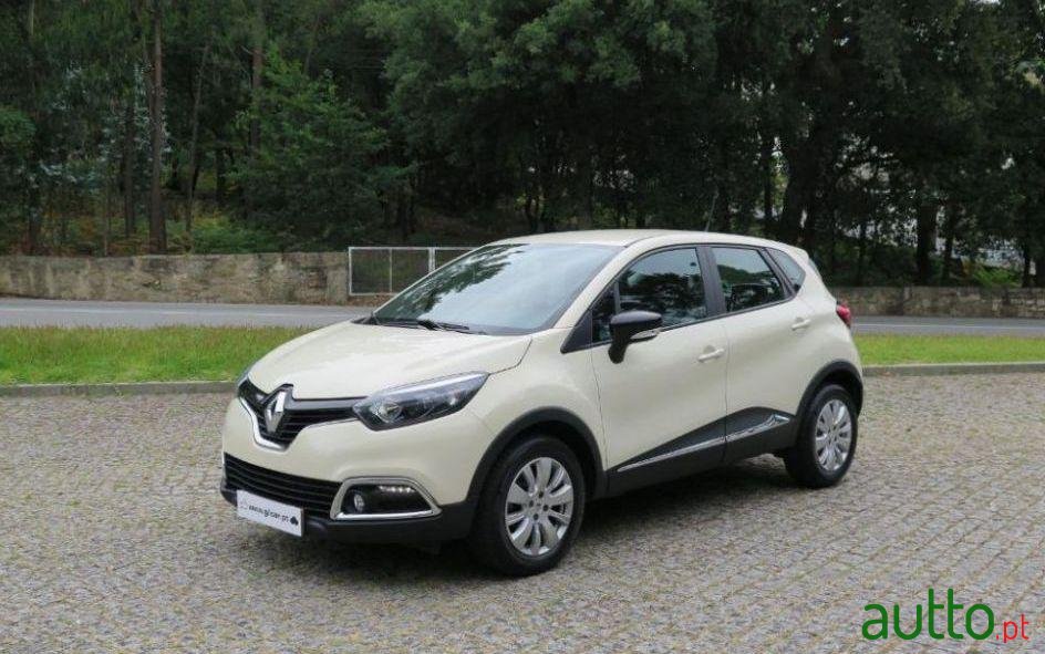 2016' Renault Captur 0.9 Tce Sport photo #1