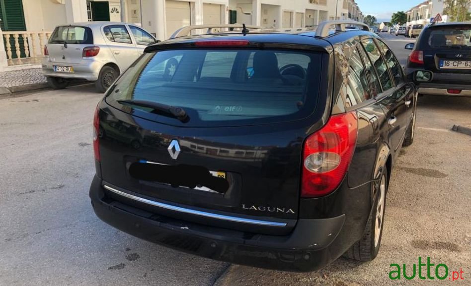 2006' Renault Laguna Break photo #1